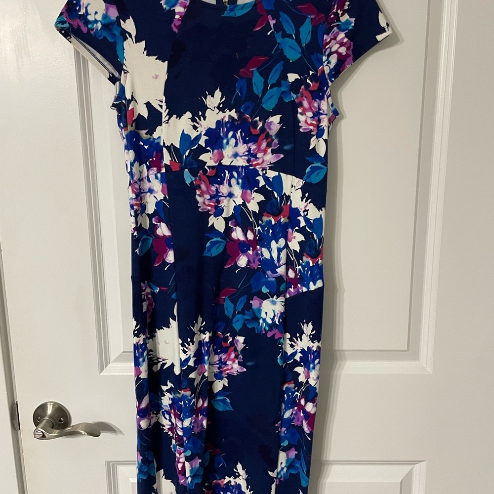 Felicity & Coco Dress - Picture 3 of 4